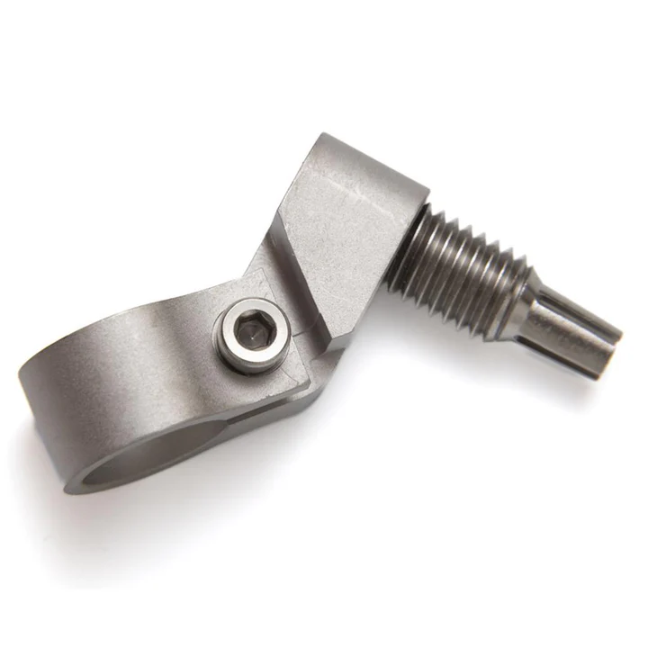 wire feeder nozzle adapter